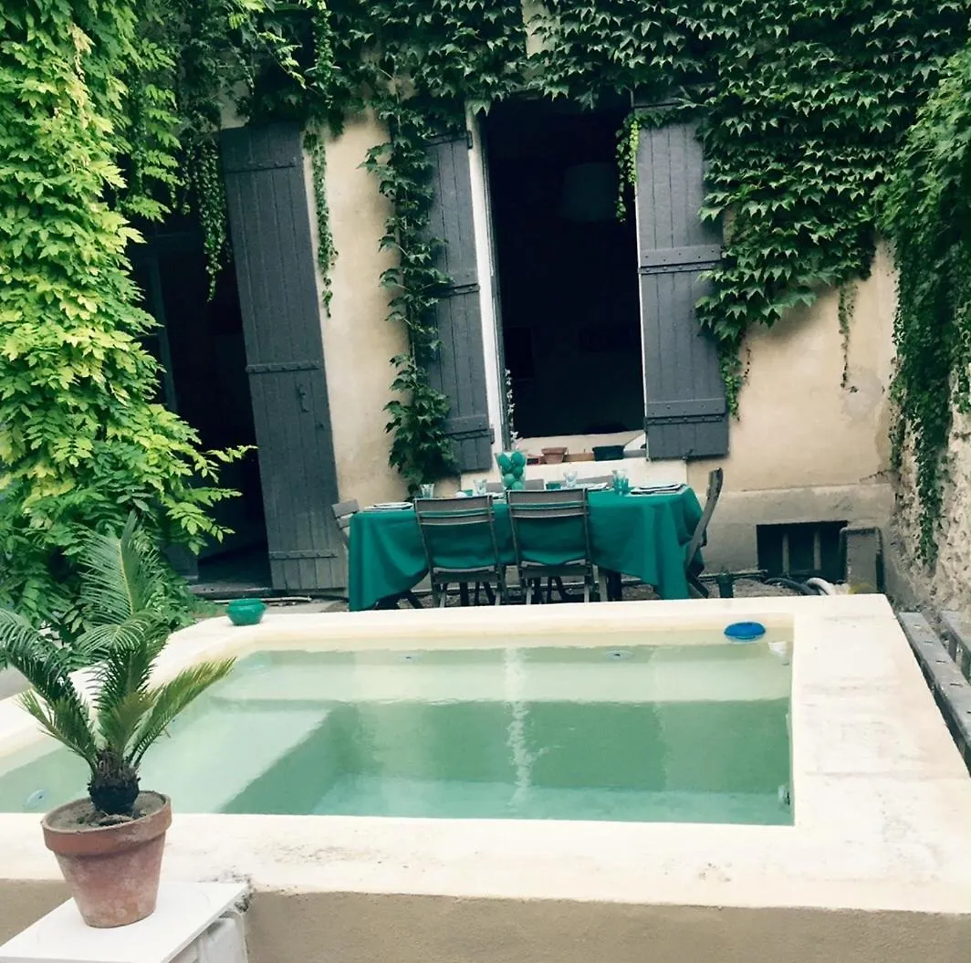 La Capucine Villa Cavaillon 0*,